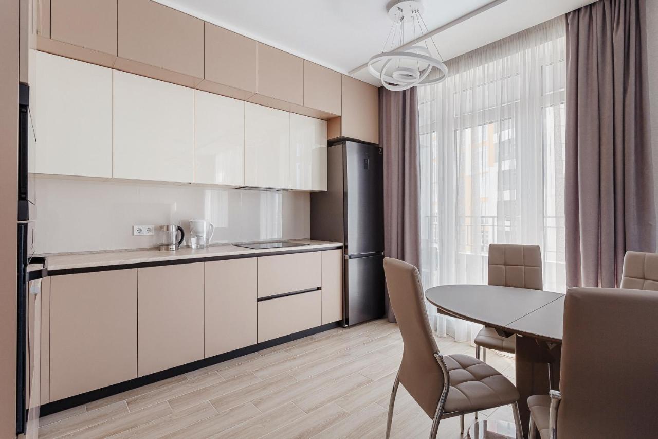 Premium Apartments Four Seasons Odesa Exterior photo